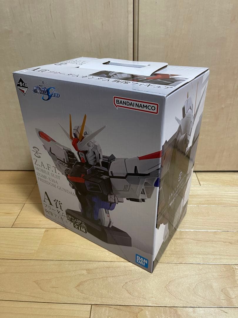 ガンダムSEED1番くじフリーダムガンダム胸像+ラクス・クライン未開封