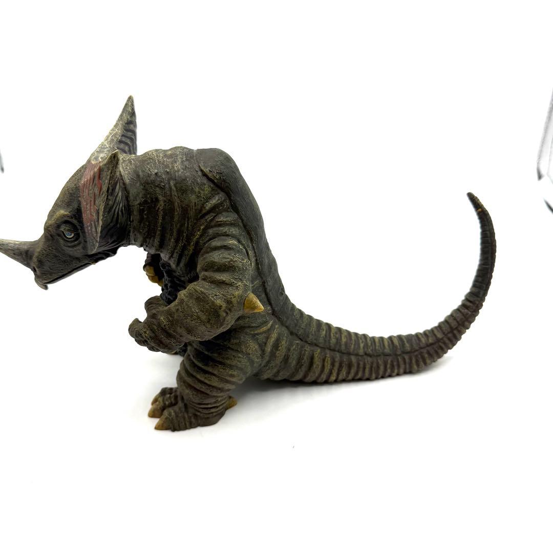 ゴモラ おとなりのかいじゅう フィギュア ウルトラマン