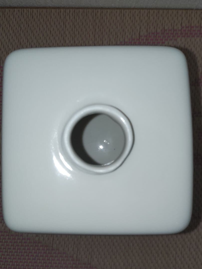 希少　テイルズ　オブ　ゼスティリア　ソープディスペンサー　缶バッジ付き　磁器