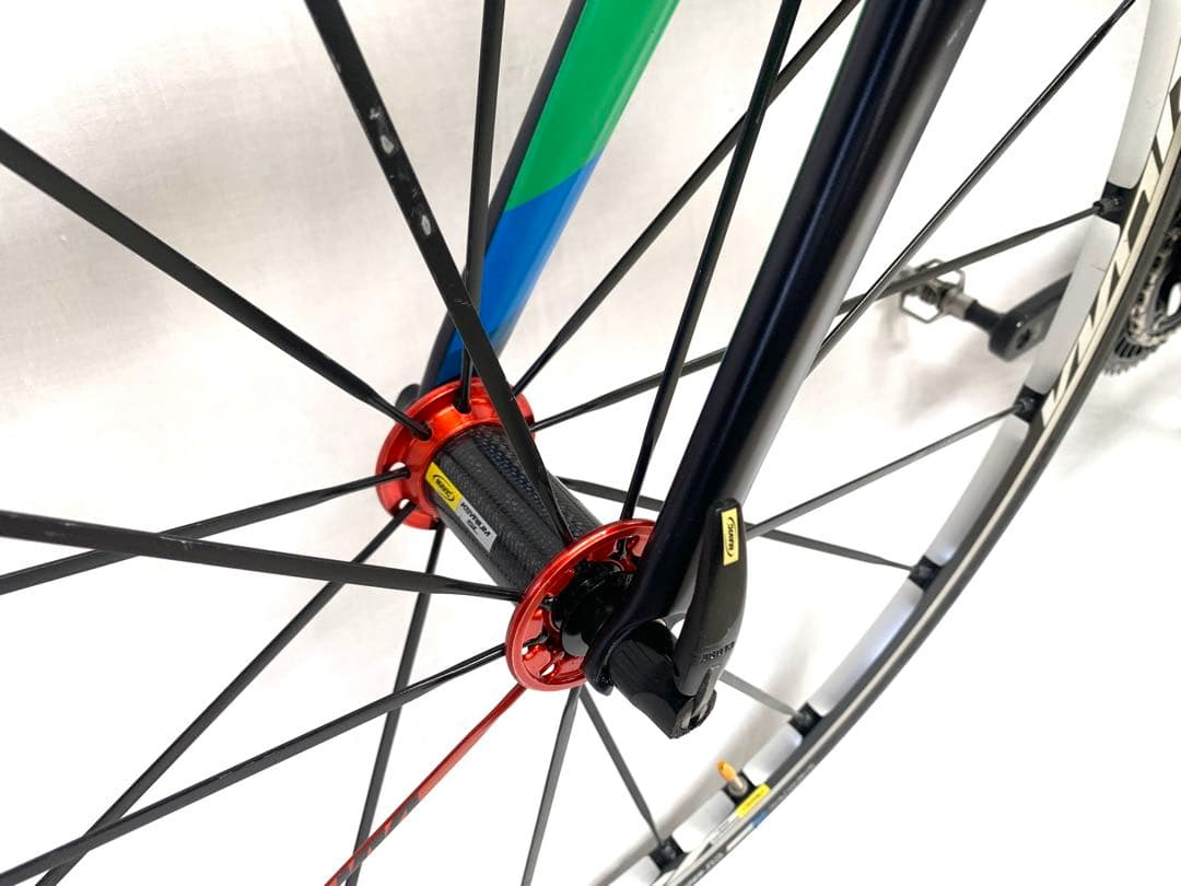 よ*9様 送料無料 TREKフルカーポンロードバイク EMONDA超軽量7.8キ