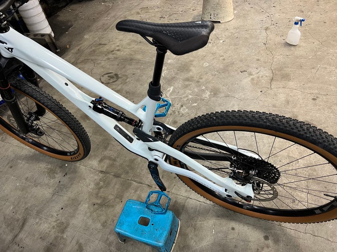 YT Jeffsy 29erフルサス フルカーボン boost規格 (送料無料)