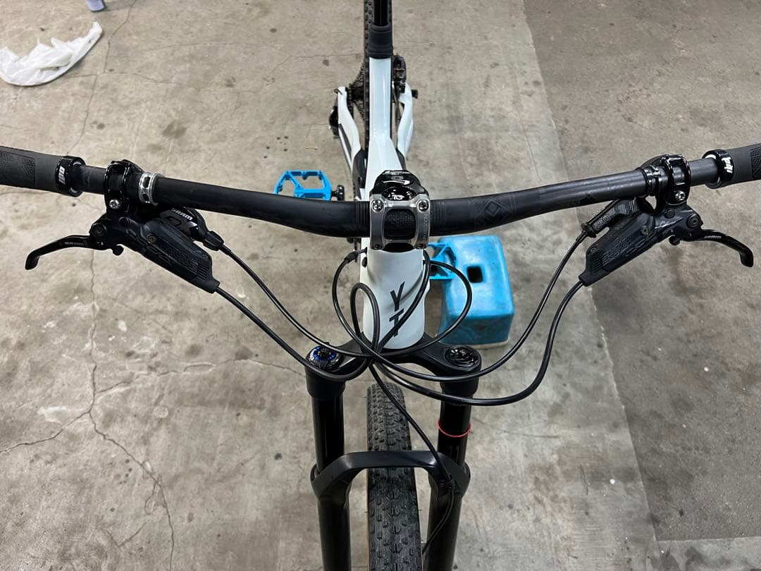 YT Jeffsy 29erフルサス フルカーボン boost規格 (送料無料)