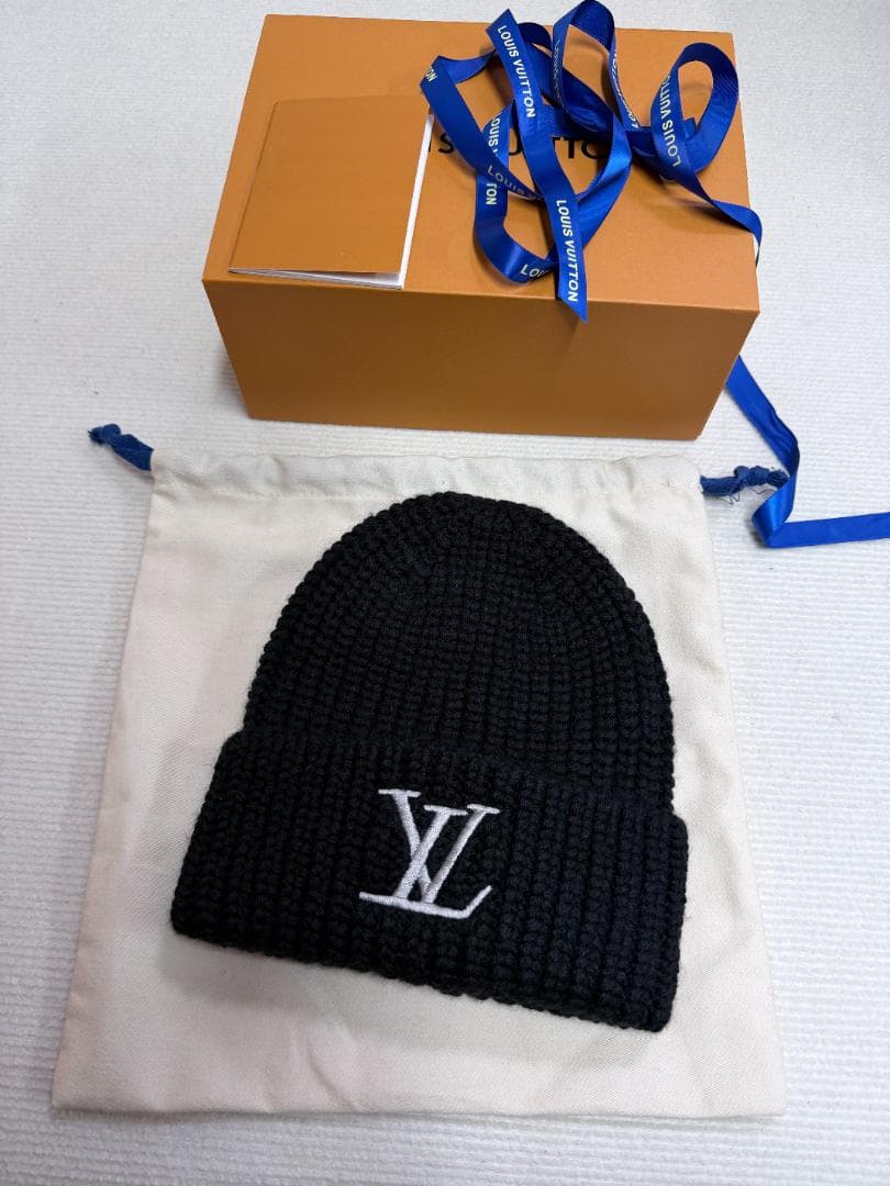 ブラック 刺繍 ニット帽