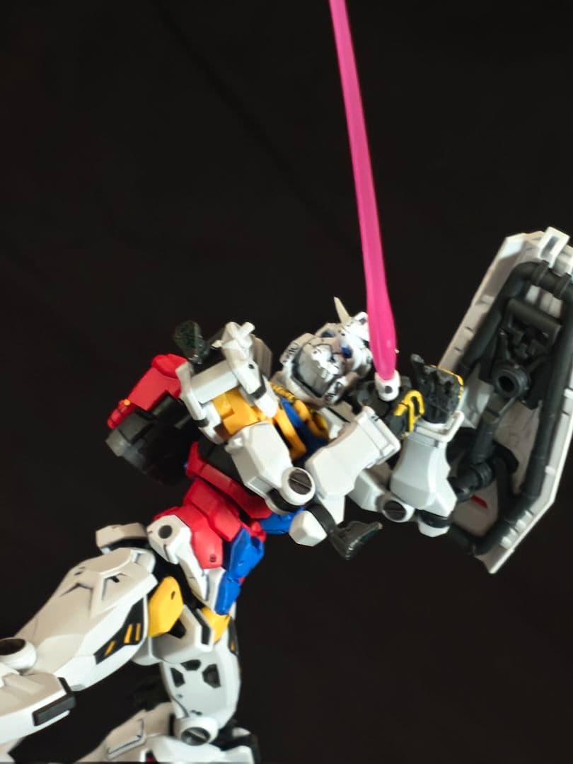 白いガンダム ジークアクス guuuuuux ガンダム シャア HG ガンプラ