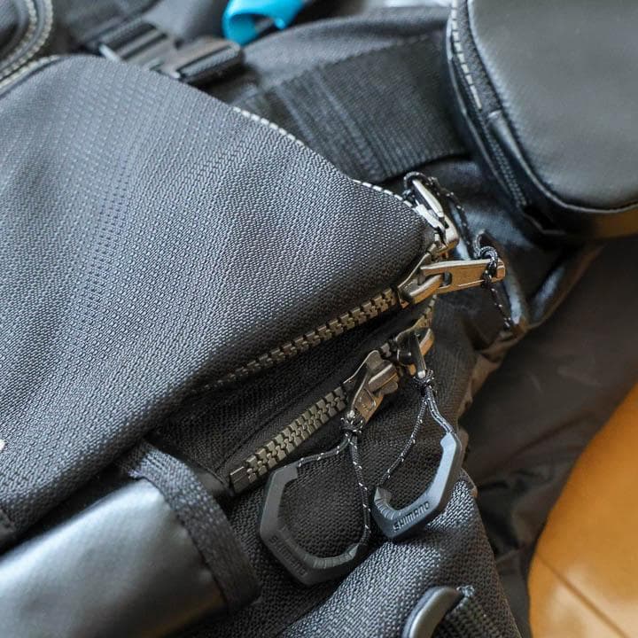 【超美品】シマノ VF-274R　XEFO・アクトゲームベスト L