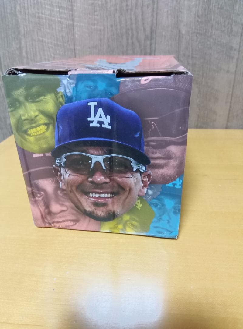 値下　キケ　ヘルナンデス　ボブルヘッド 　人形