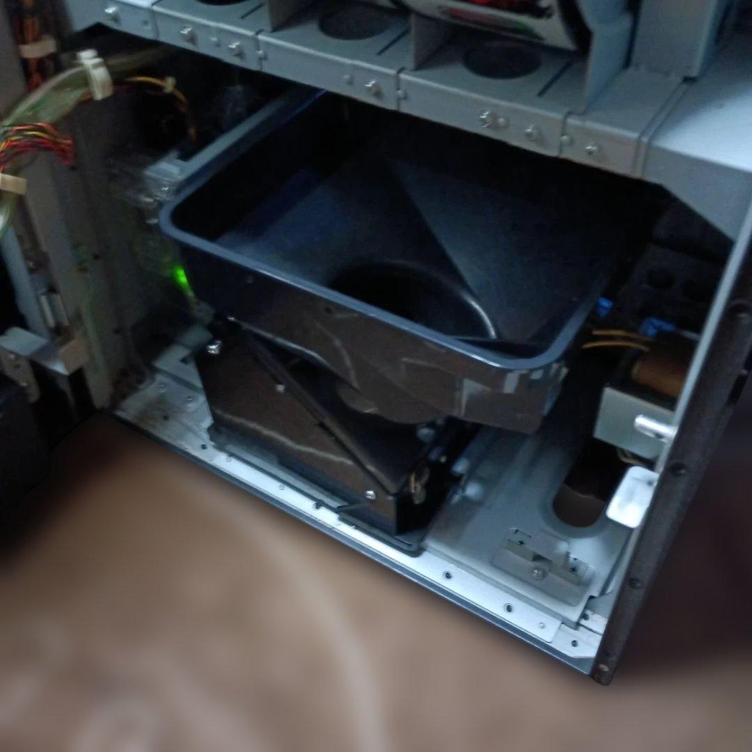 パチスロ　実機　ブラックラグーン　メダル使用