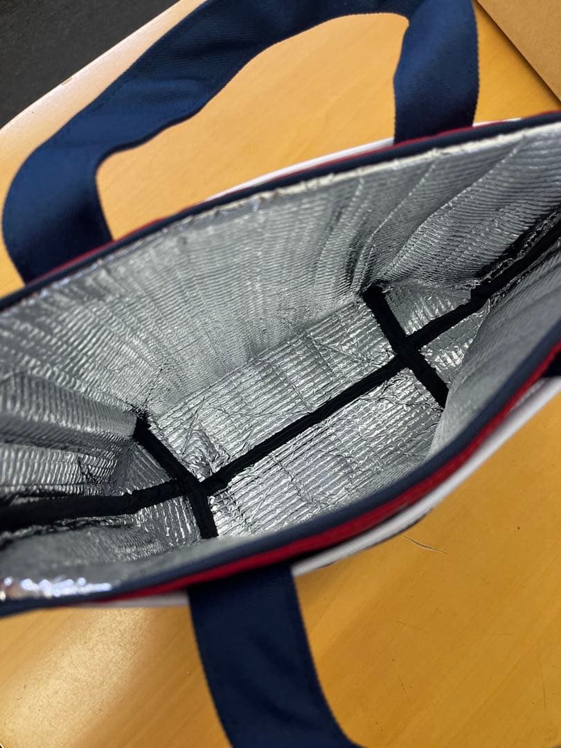 And per se ラウンドバッグ　保冷バッグ　アンパスィ