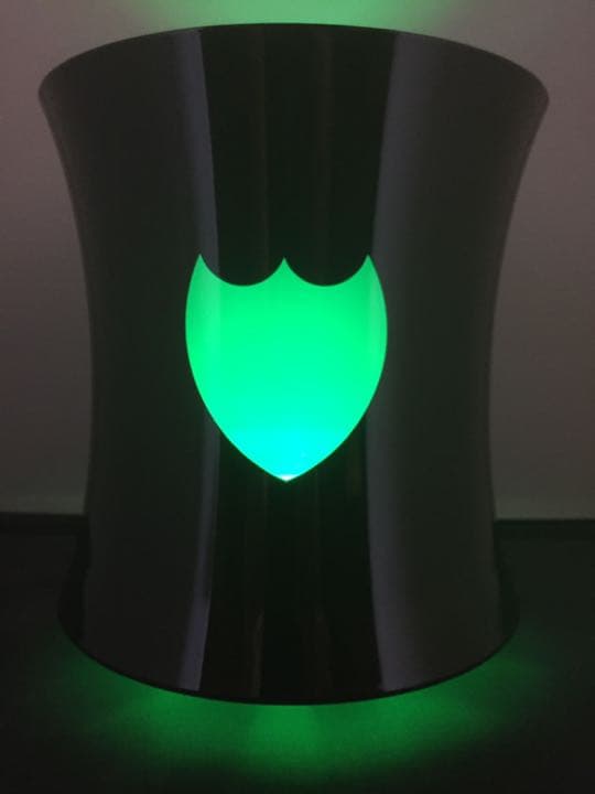 ☆新品・未使用☆ ドン・ペリニョン アクリル製LEDルミナスシャンパンクーラー