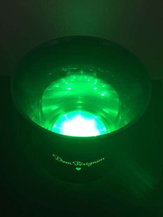 ☆新品・未使用☆ ドン・ペリニョン アクリル製LEDルミナスシャンパンクーラー