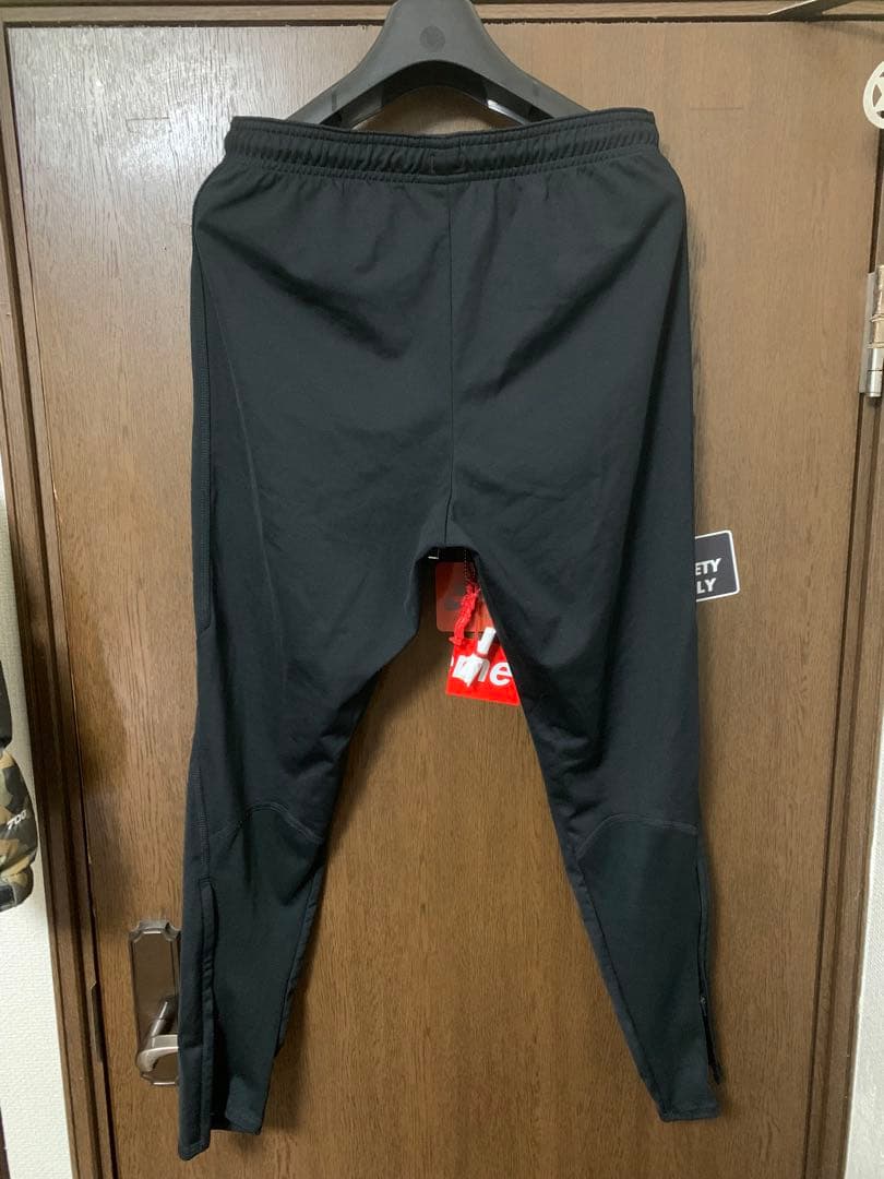 NIKE ナイキ ドリルトップのパンツ