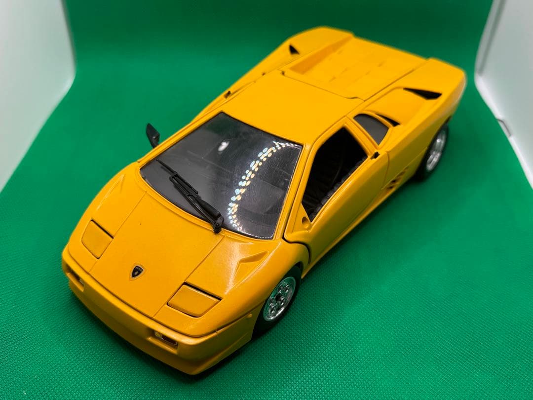 Lamborghini Diablo イエロー ミニカー
