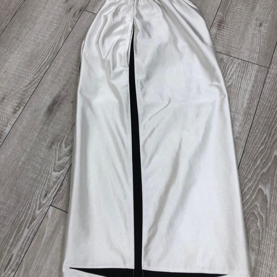 ボディコンバット　レスミルズ　激レア商品　十字架ロングパンツ　イベント早い者勝ち