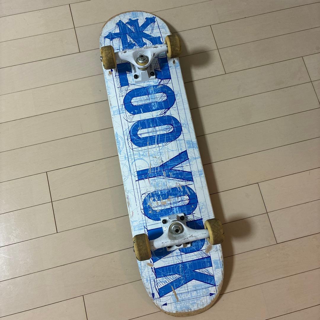 スケートボードコンプリート ZOO YORK × THUNDER 本格パーツ使用