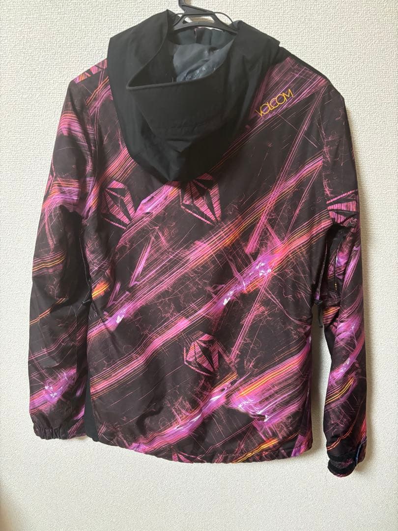 ボルコム スノーボードジャケット 女性用 黒ピンク