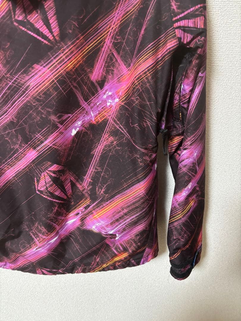 ボルコム スノーボードジャケット 女性用 黒ピンク