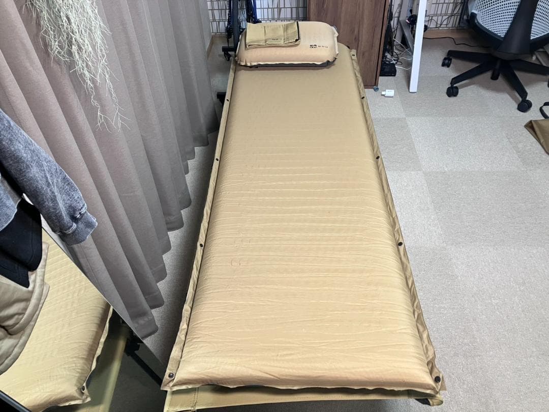 【美品セット品】　WAQ　コット＋インフレーターマット＋ピロー【オマケ付】