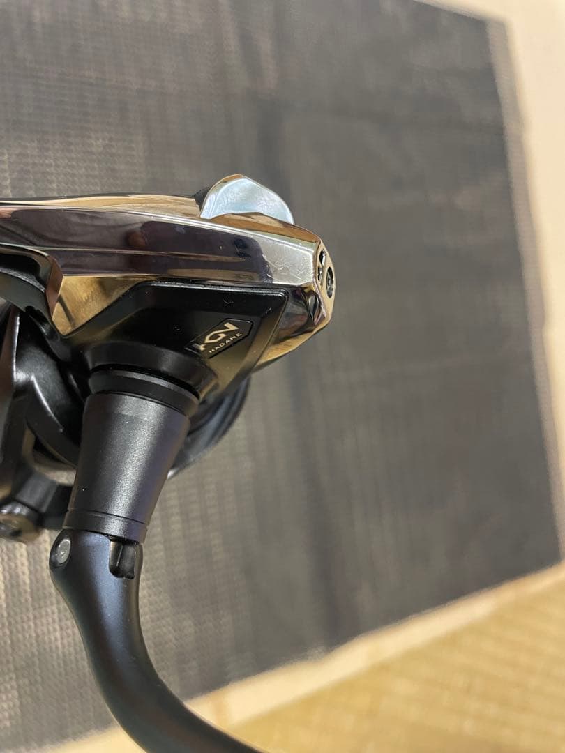 【中古】20エクスセンスBB 4000MHG シマノ