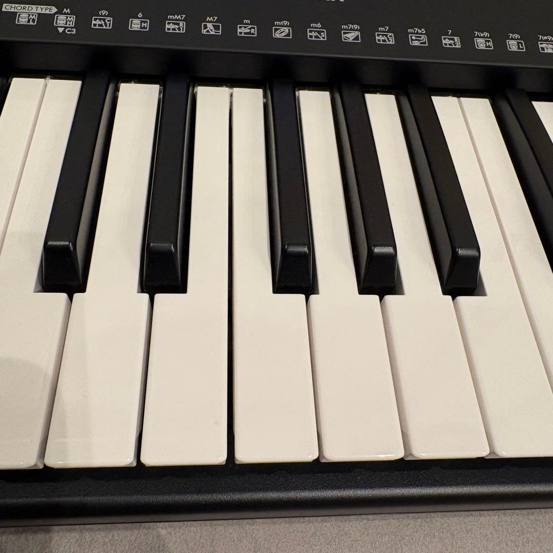 【美品】2023年製YAMAHA PSR-E373 電子キーボード