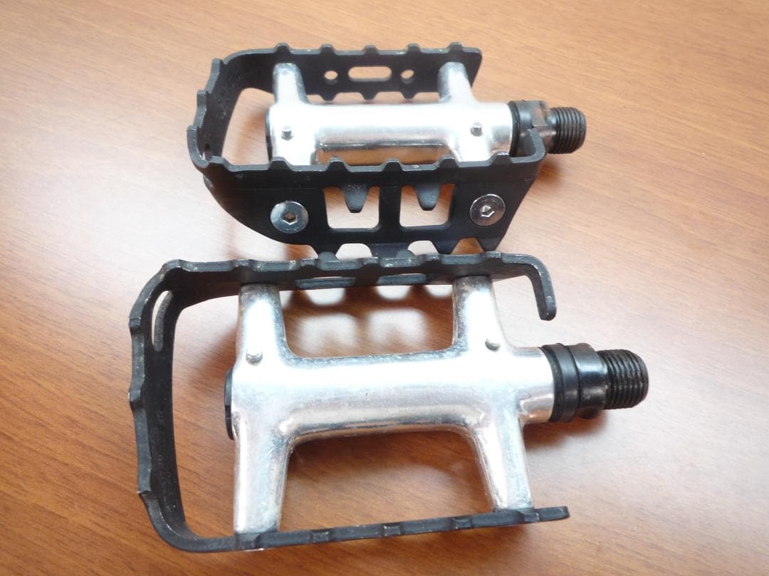 Shimano DEORE XT PD-M735 ペダル