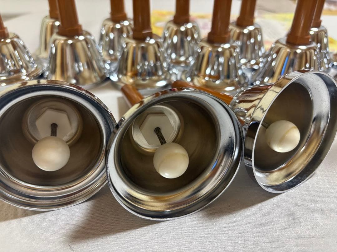 内田洋行ハンドベル21音・ヤマハ楽譜セット