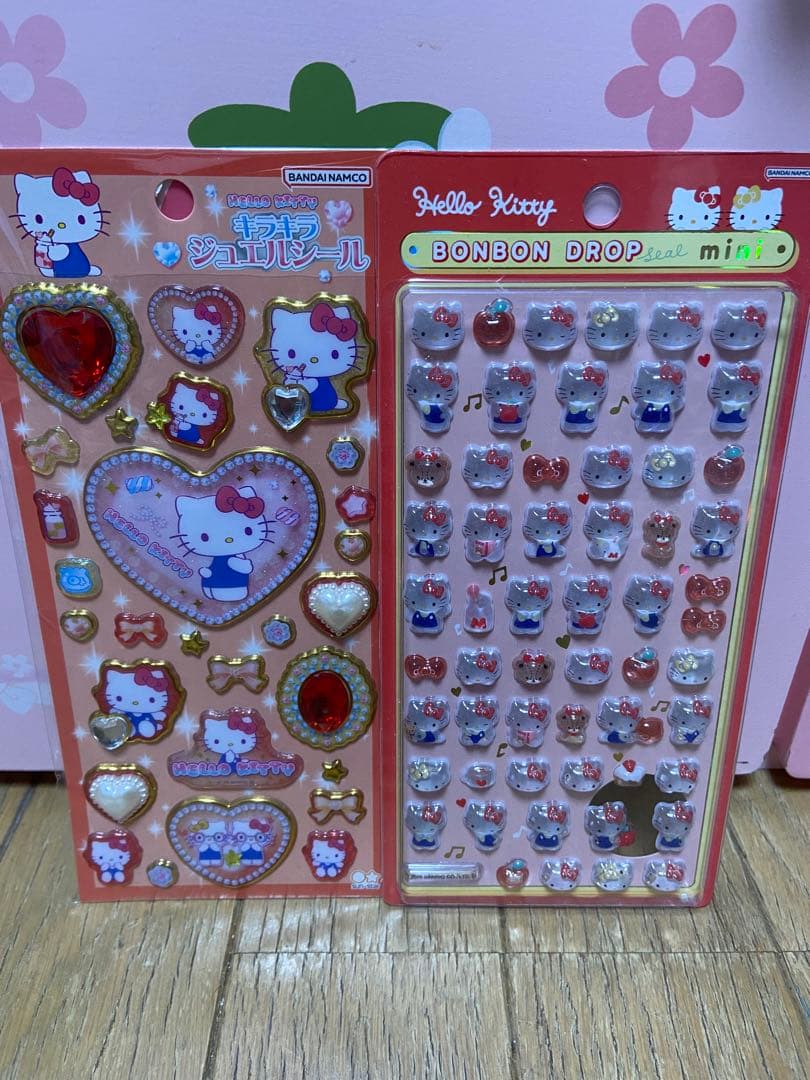 サンリオ　キラキラジュエルシール　サンリオボンボンドロップミニ