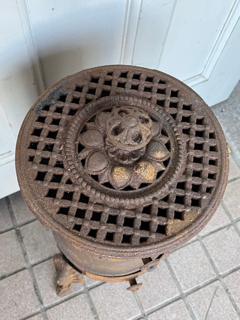 アンティーク ストーブ フランス　鋳物 鉄製 シャビー レトロ ヴィンテージ