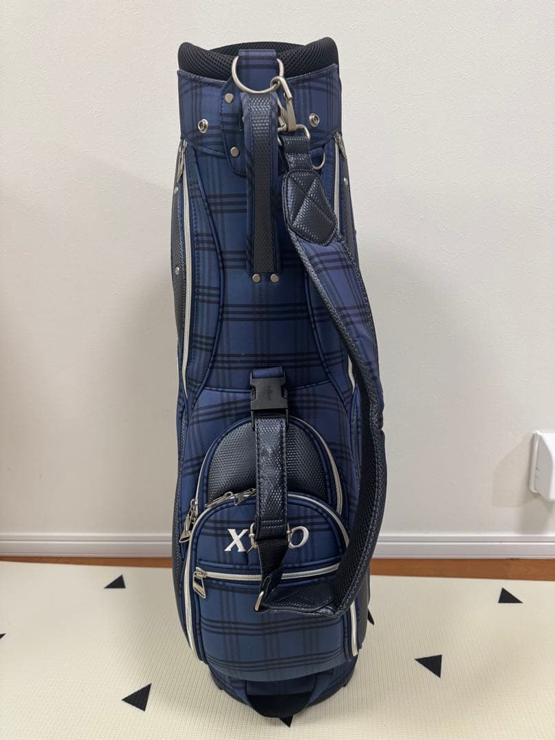 【送料無料】ヘッドカバー有　XXIO キャディバッグ GGC-X105