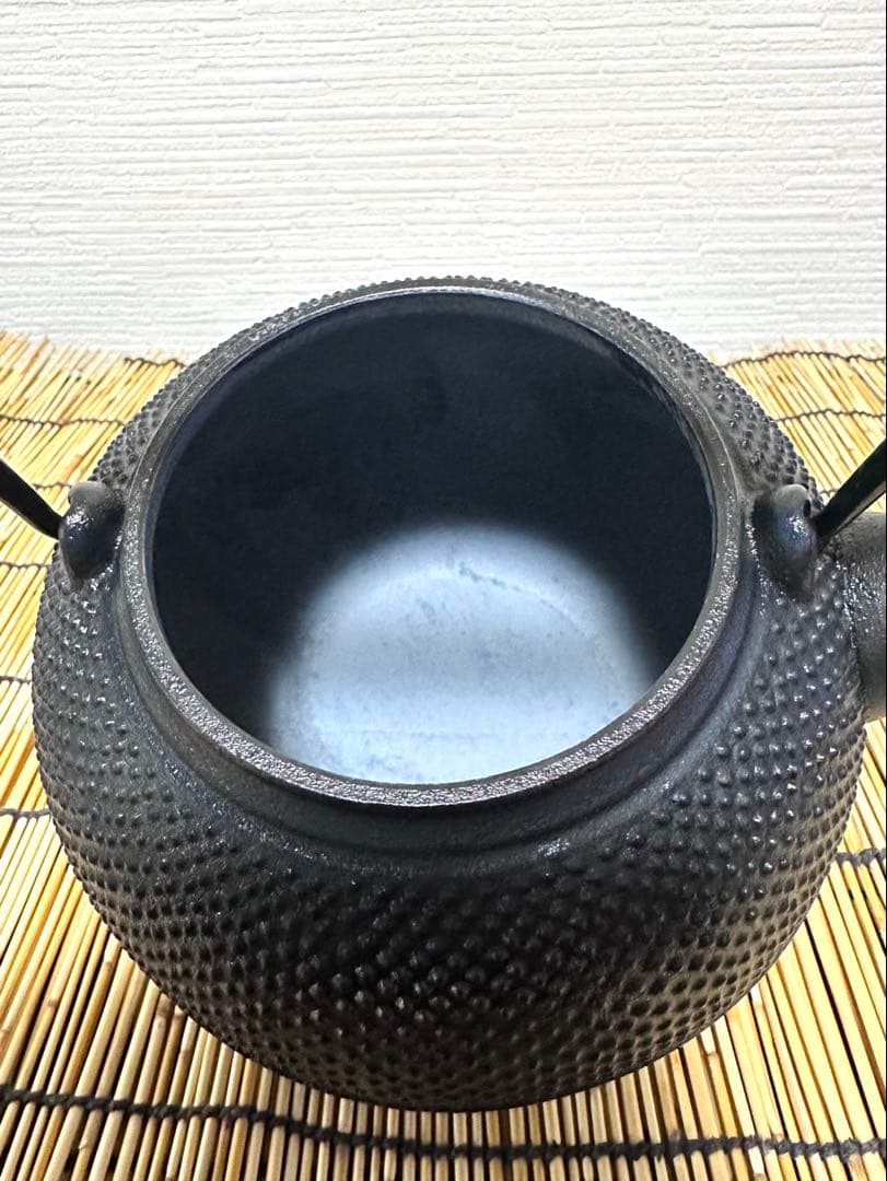 未使用品、供箱、タグ付　南部池永造　１５型福禄アラレ　南部鉄瓶　南部鉄器　鉄瓶