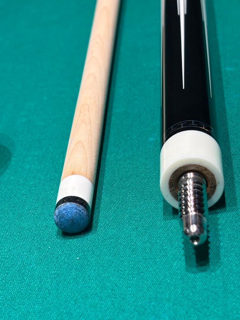ビリヤードキュー 黒白「ラジアルジョイント」