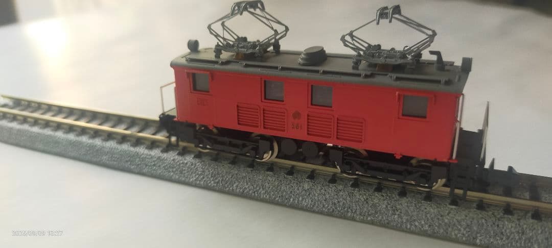 ワールド工芸西武Ｅ61赤 電気機関車 塗装済完成品