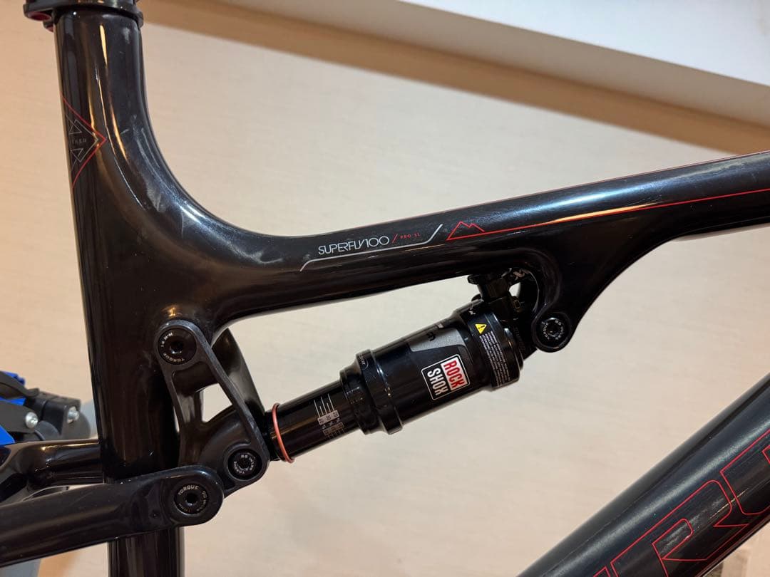 TREK SPUPERFLY 100 Pro SL フルサス　カーボン　フレーム