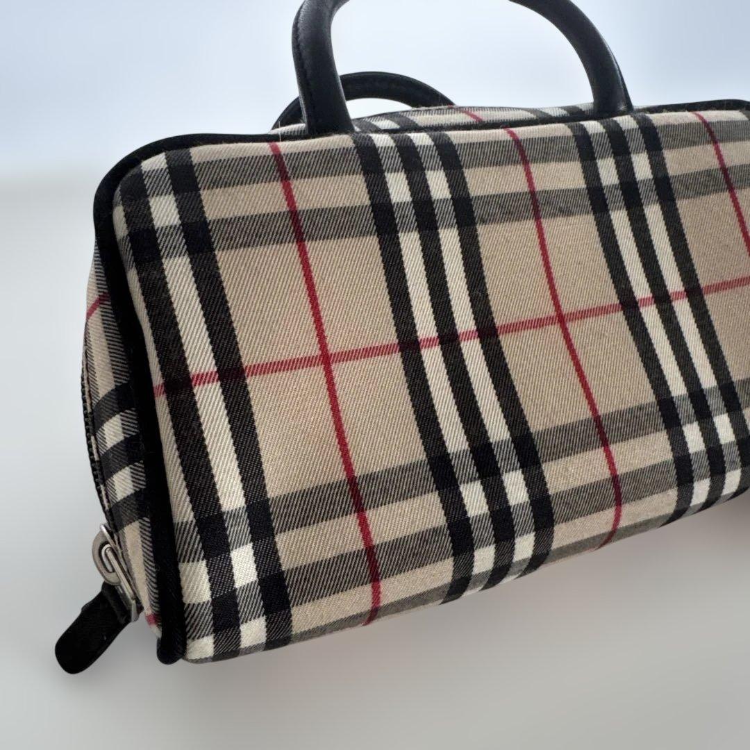 バーバリー ポーチ　ゴルフボールケース　＆　タオルハンカチ２枚