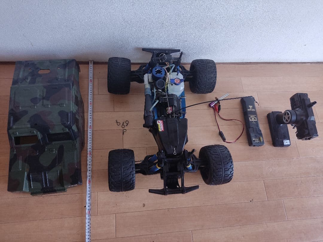 タミヤ 1/8 エンジンラジコン