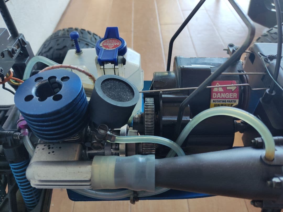 タミヤ 1/8 エンジンラジコン