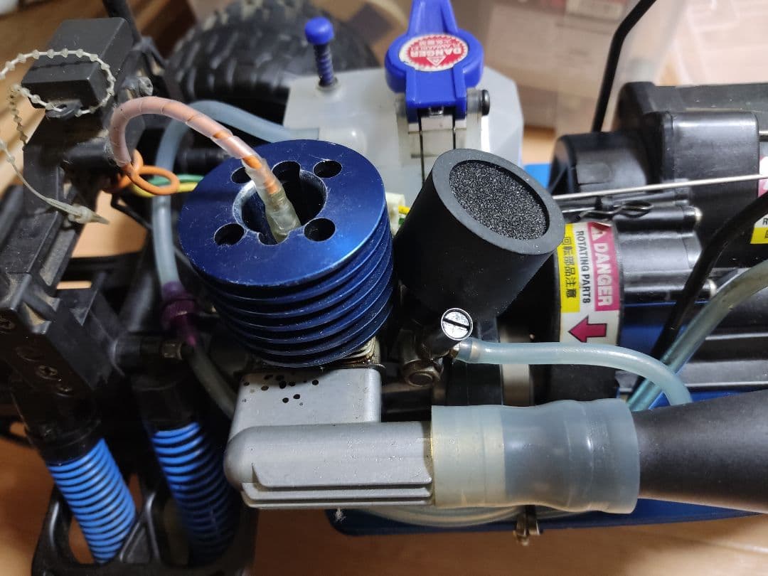 タミヤ 1/8 エンジンラジコン