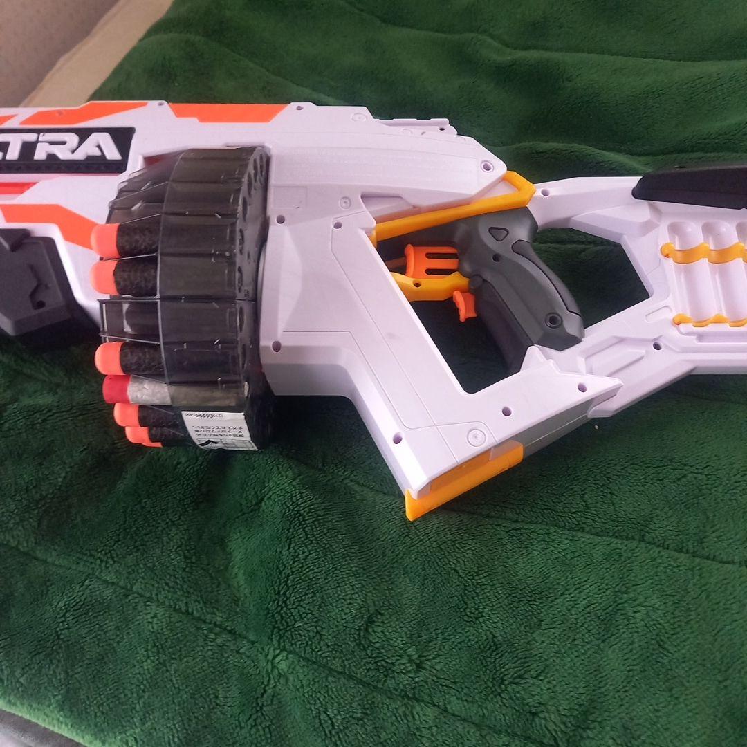 ULTRA トイガン 回転式弾倉付き