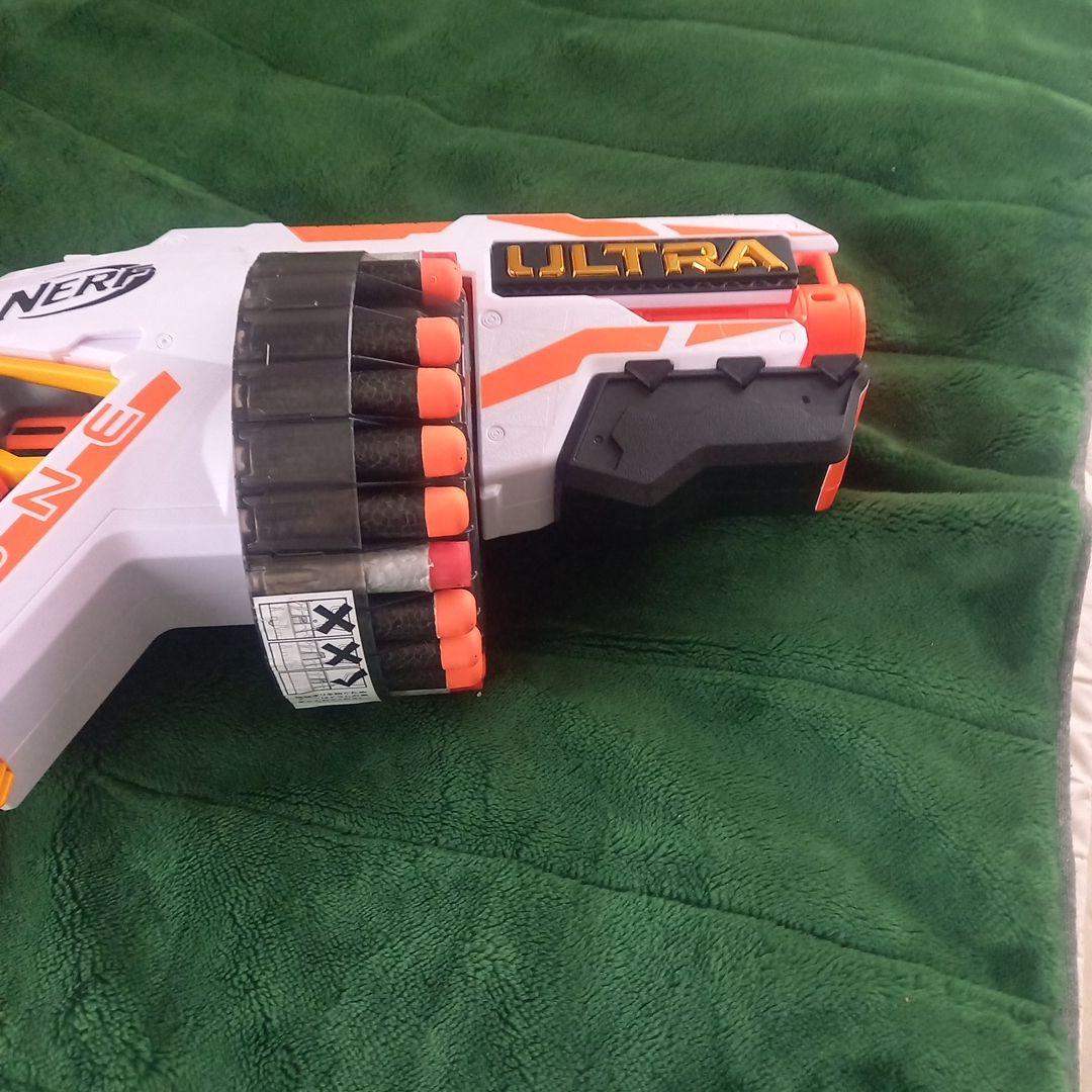 ULTRA トイガン 回転式弾倉付き