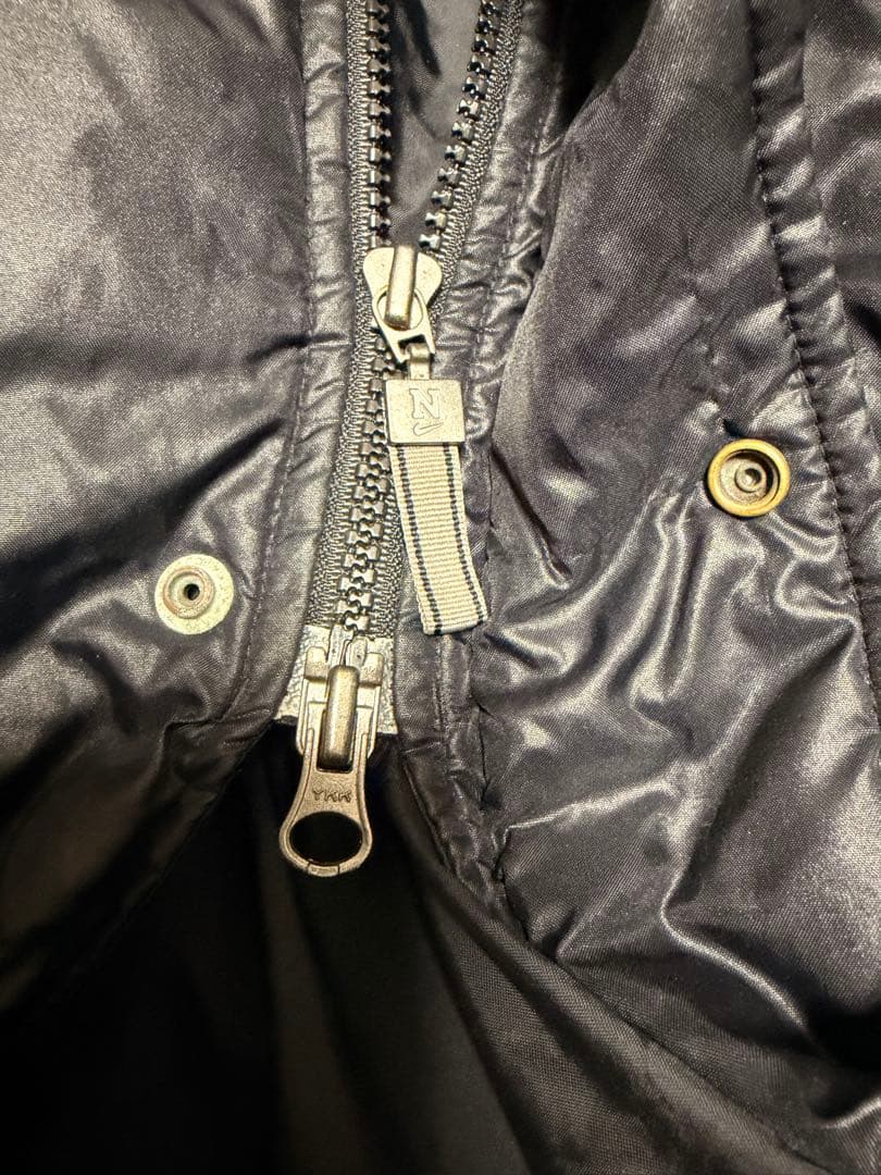 【美品】NIKE ベンチダウンコート　極暖　M