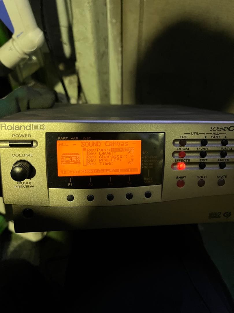 中古品　Roland SC-8850 音源モジュール　ローランド