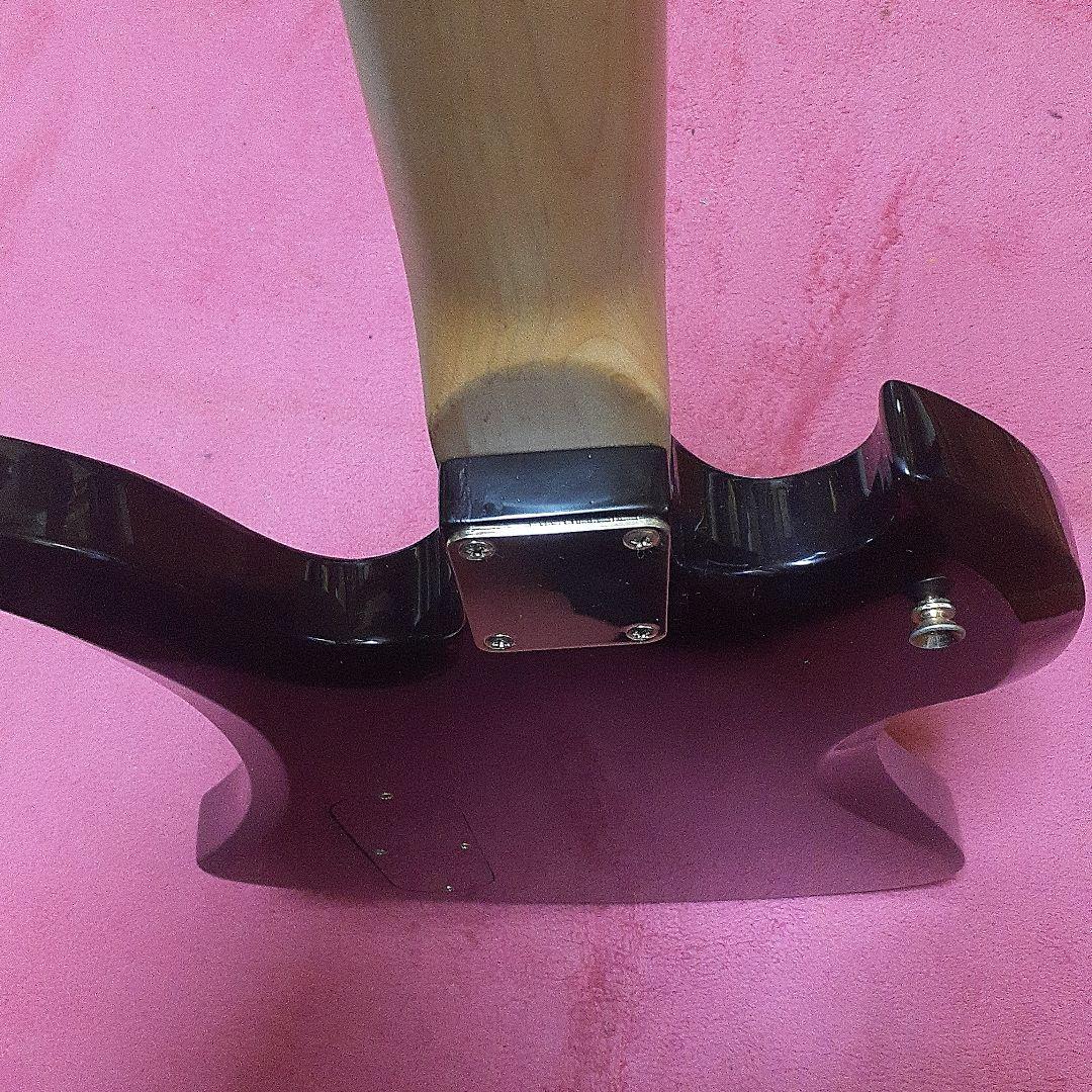 【良・美品】サイケペイント・hideモデル。モッキンバードエレキギター。