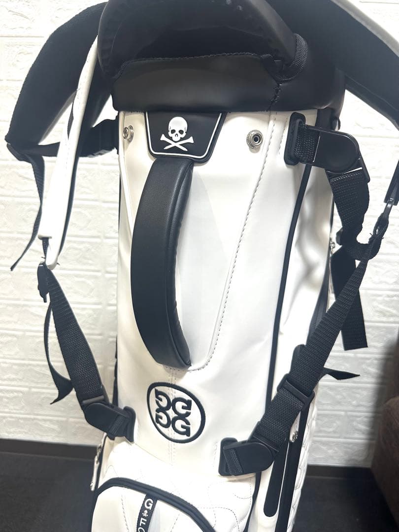 新品未使用☆G/FOREスタンド式キャディーバック9.5インチ　ホワイト