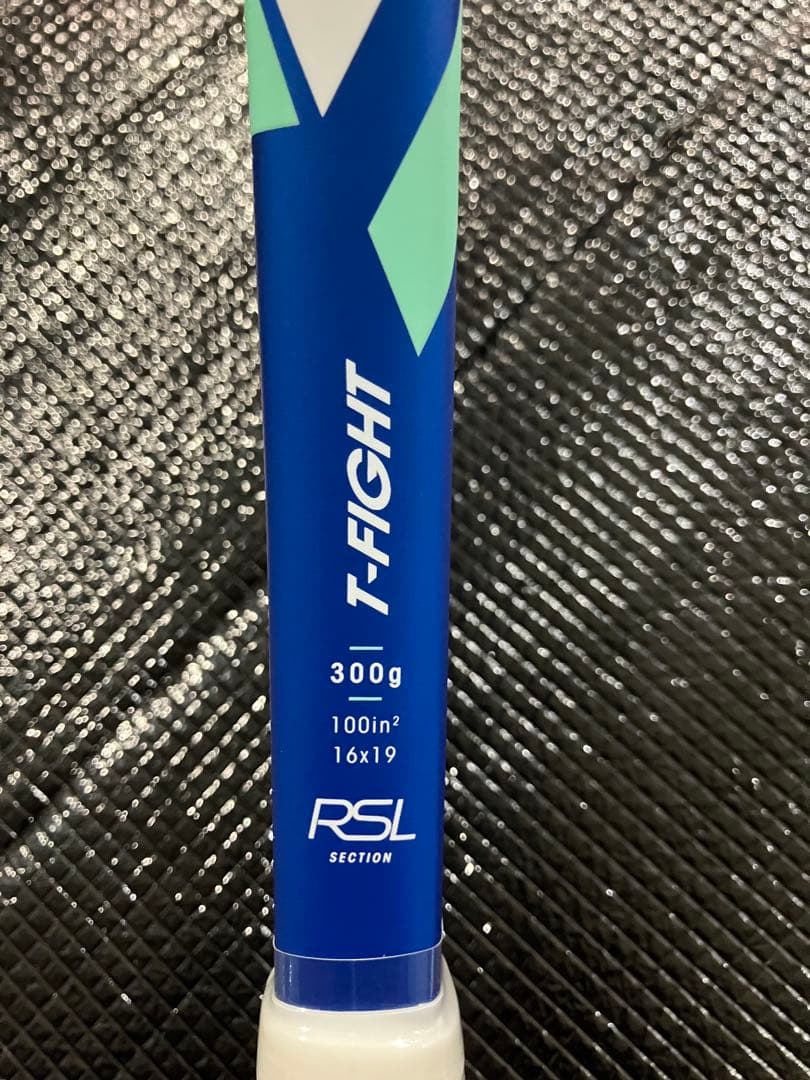 T-FIGHT ID テニスラケット 300g 100in² 16x19