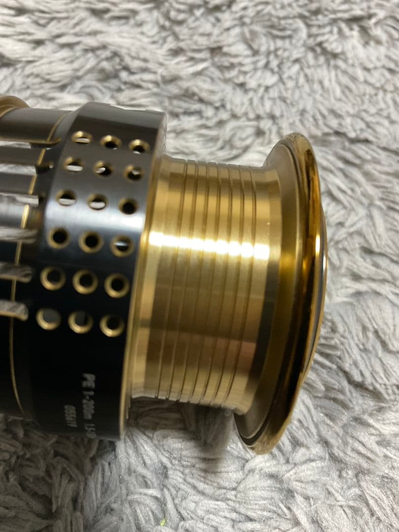 ダイワ 15イグジスト 2510PE-H 新品未使用 ケース付き