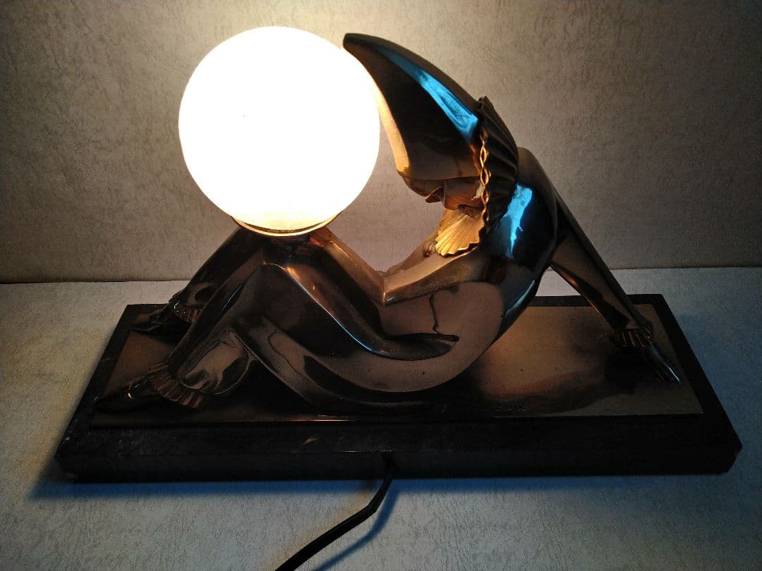 ア−ルデコのピエロランプ 　アンティーク・レプリカ