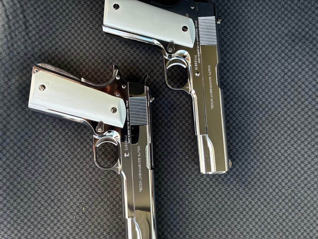 1911 ガバメント　ニッケルフィニッシュ　エアガン ケース付き ガスガン