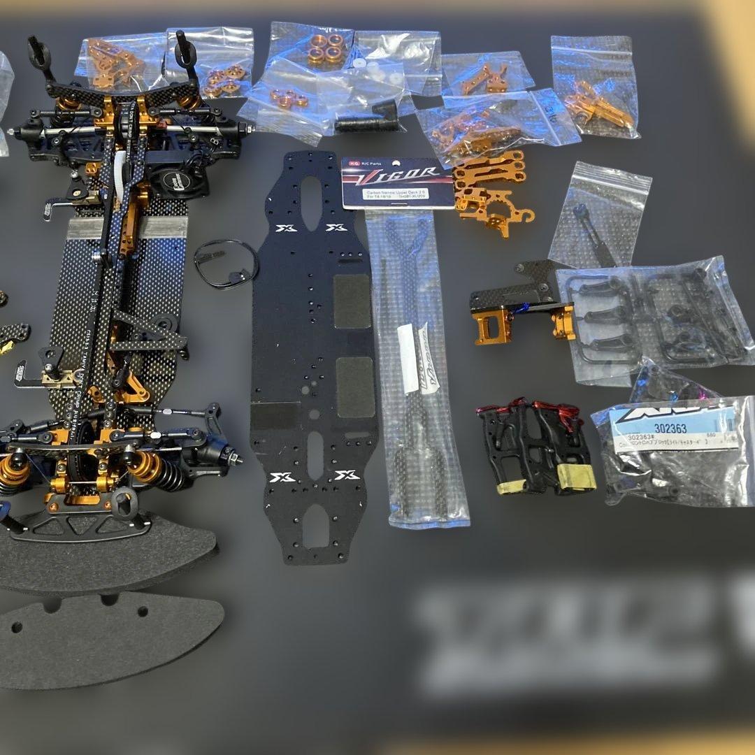 XRAY T4 1/10ツーリングカー　ジャンク品