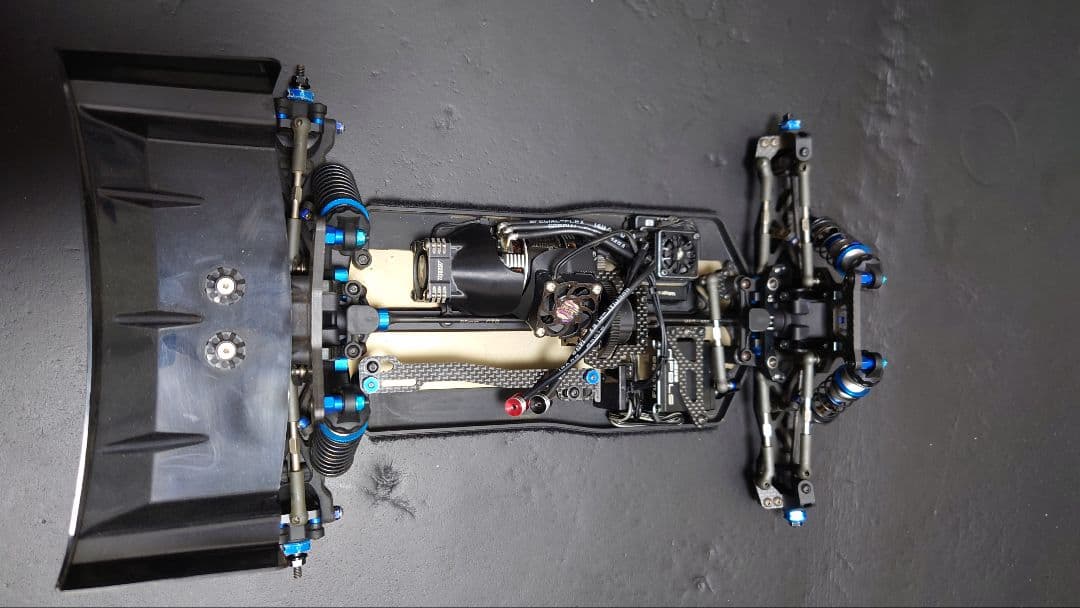 [こー]アソシエイテッドB74.1Dメカ付き車体