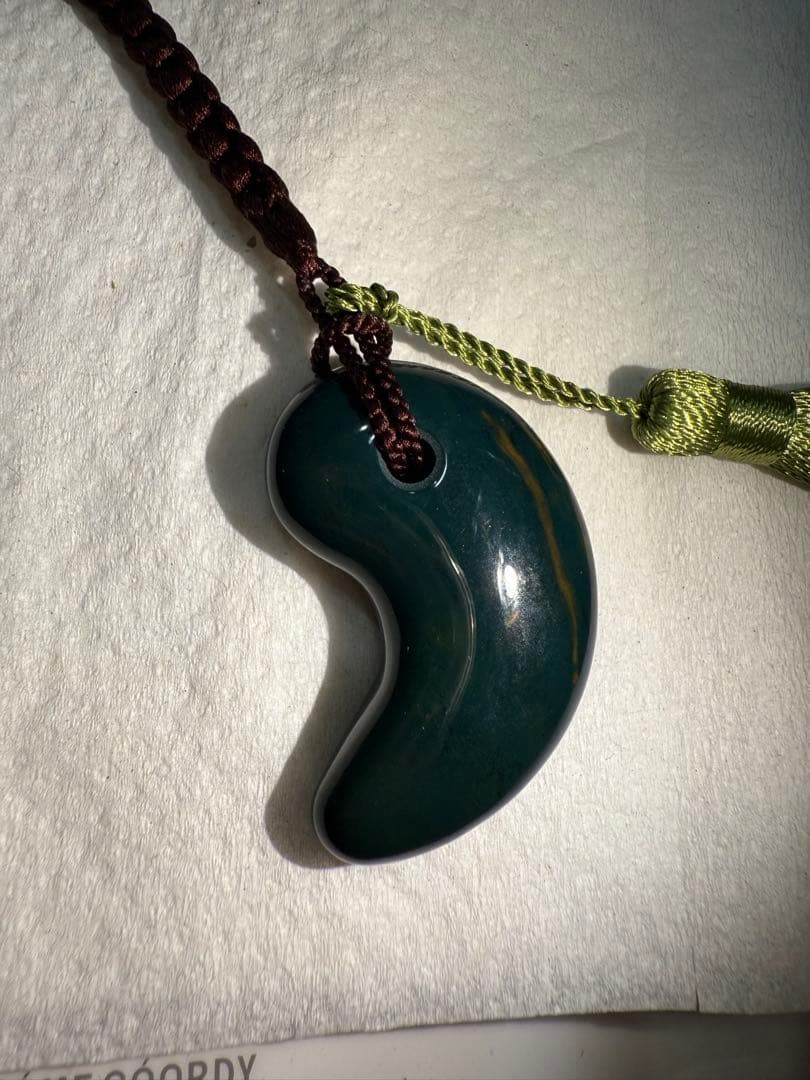 出雲石‼️碧玉‼️青石‼️勾玉‼️特大サイズ41、5mm‼️送料無料‼️破格出品‼️鑑定書付