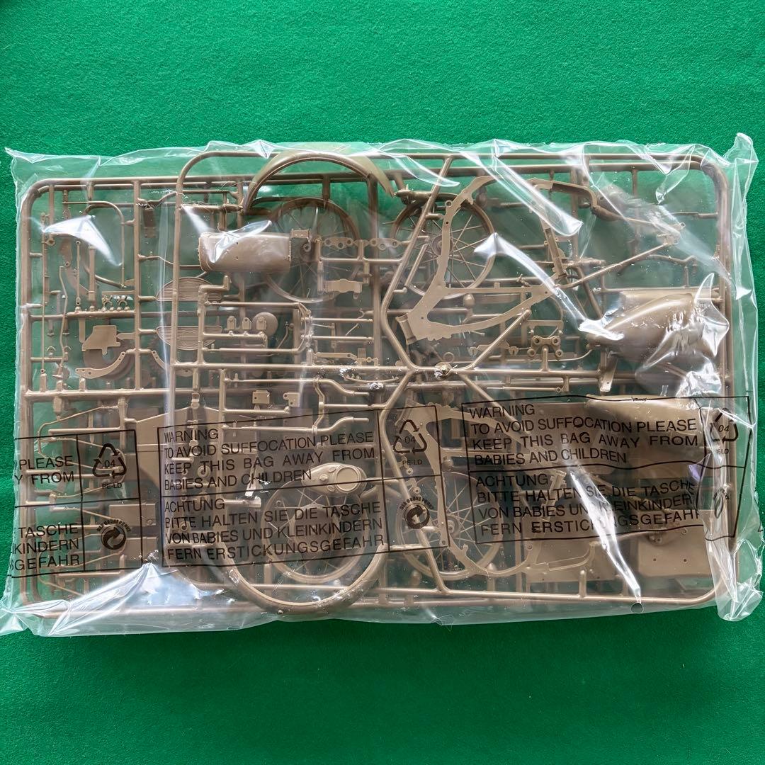 ITALERI イタレリ 1/9 U.S. WWII Motorcycle